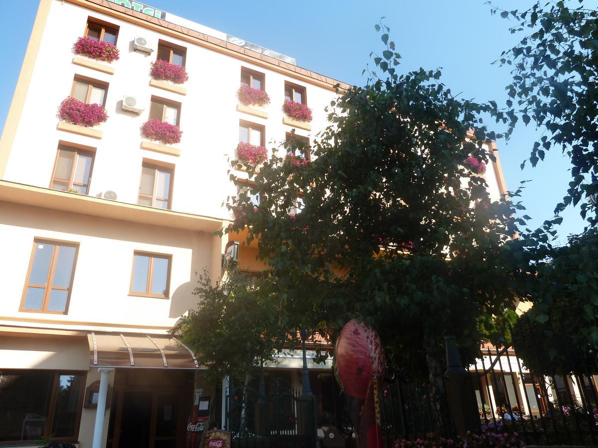 Hotel Central Sala Екстериор снимка