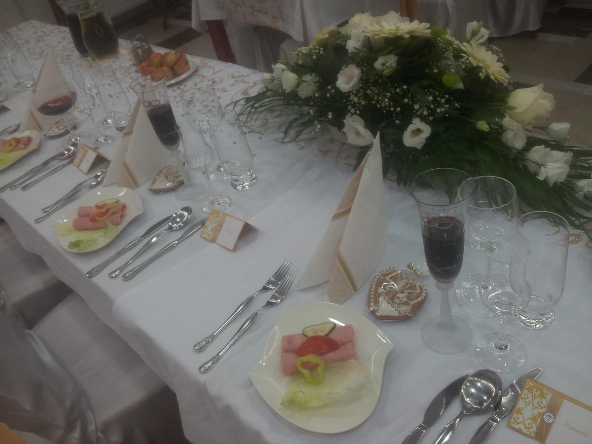 Hotel Central Sala Екстериор снимка