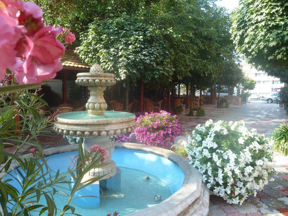 Hotel Central Sala Екстериор снимка