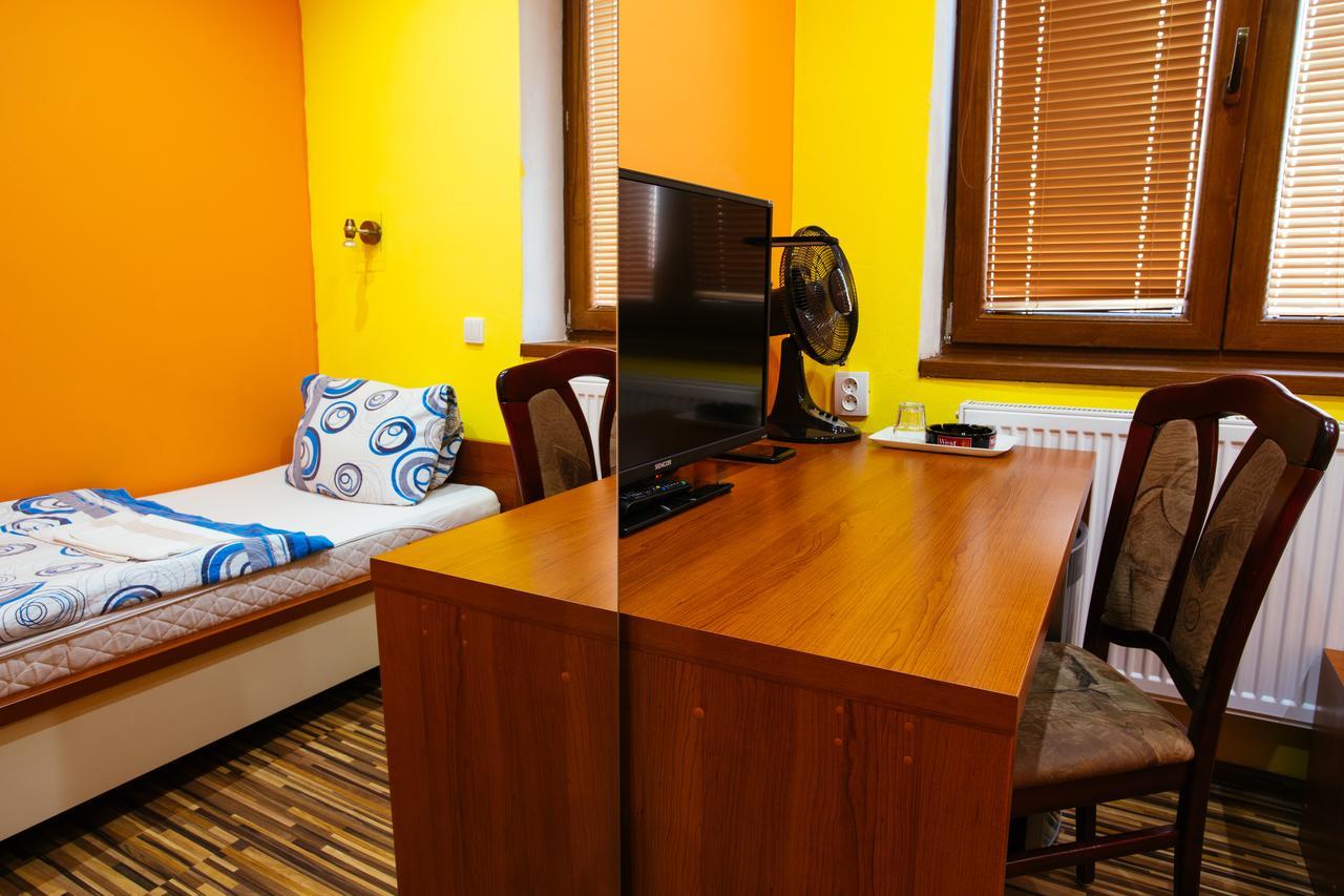 Hotel Central Sala Екстериор снимка