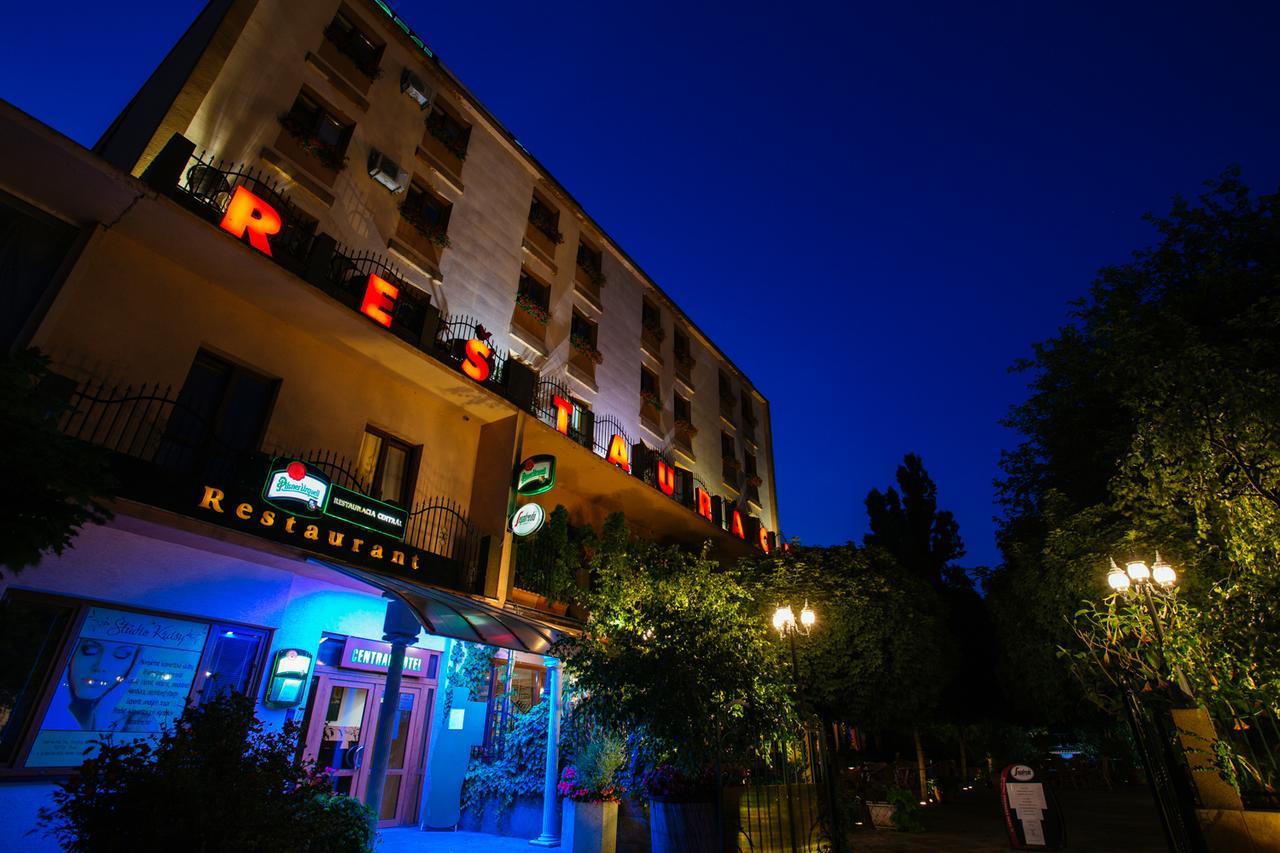 Hotel Central Sala Екстериор снимка